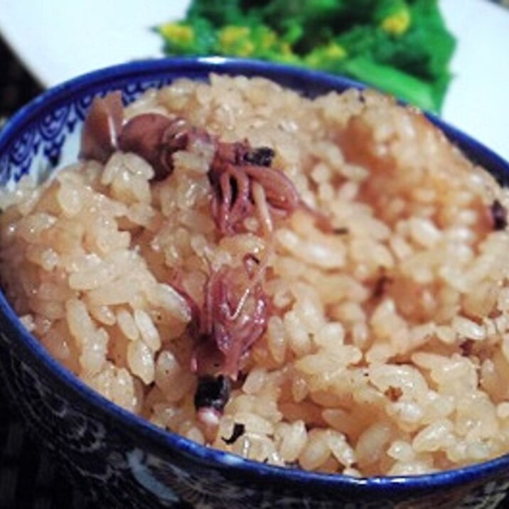 生姜たっぷり、炊飯器で簡単、ホタルイカ飯